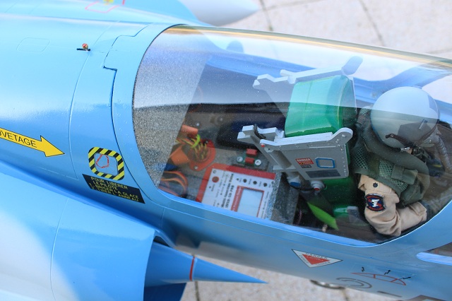 M2000_5.jpg