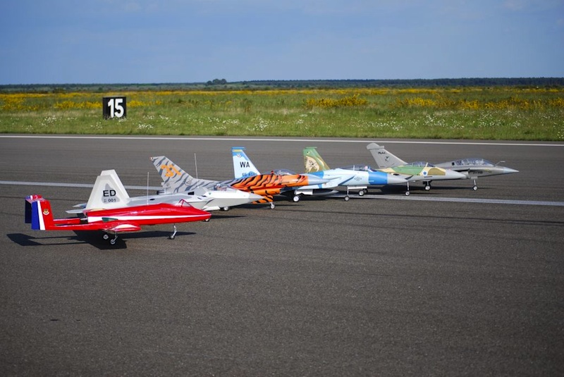 Nos Avions01.jpg