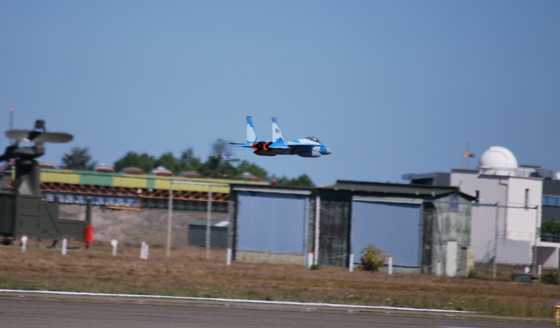 F15 AVONDS15.JPG