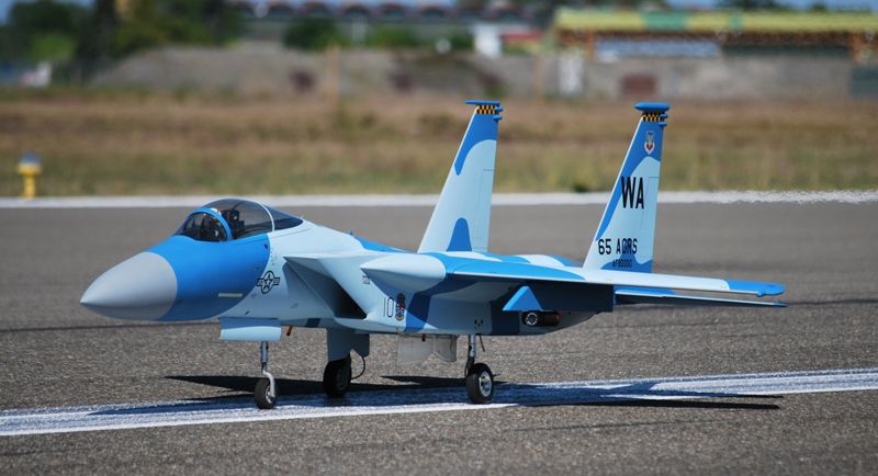 F15 AVONDS24.JPG