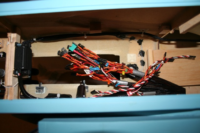 Câblage prises JR &amp; MPX pour connexions côté PowerBox