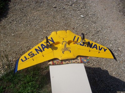 Ma version perso &quot;US NAVY&quot; en cours avec jaune dominant